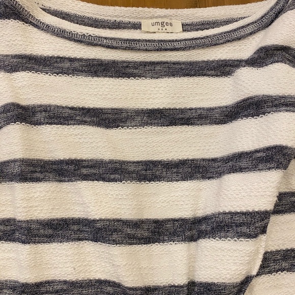 Cute Boutique Umgee tie top - Picture 3 of 3